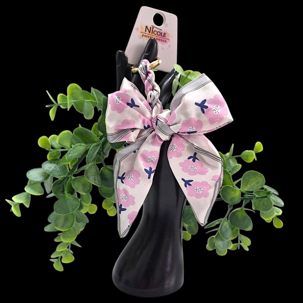 Charming Floral Braided Bow Bag Charm / Keychain - Pink & White